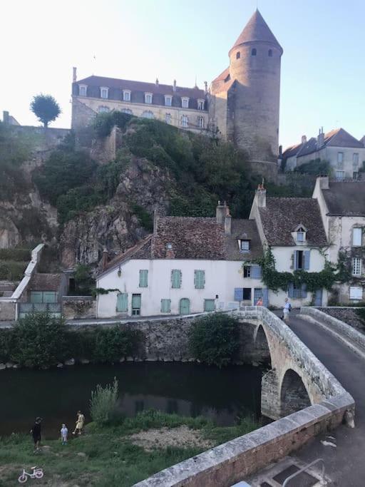 Вилла Grande Maison A Semur En Plein Coeur Historique Экстерьер фото