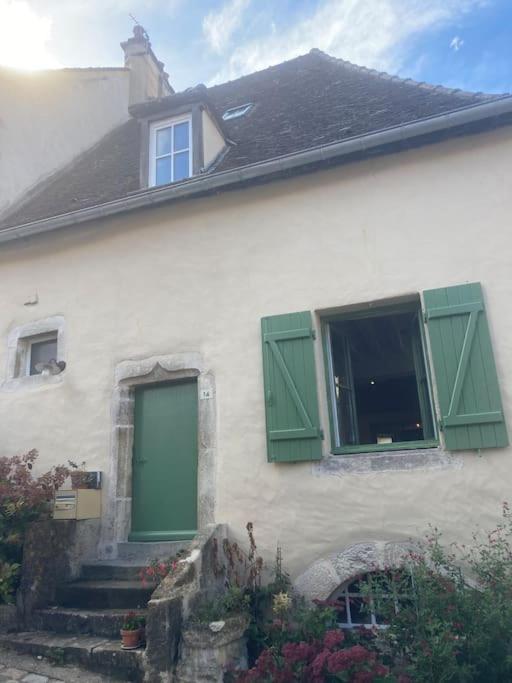 Вилла Grande Maison A Semur En Plein Coeur Historique Экстерьер фото