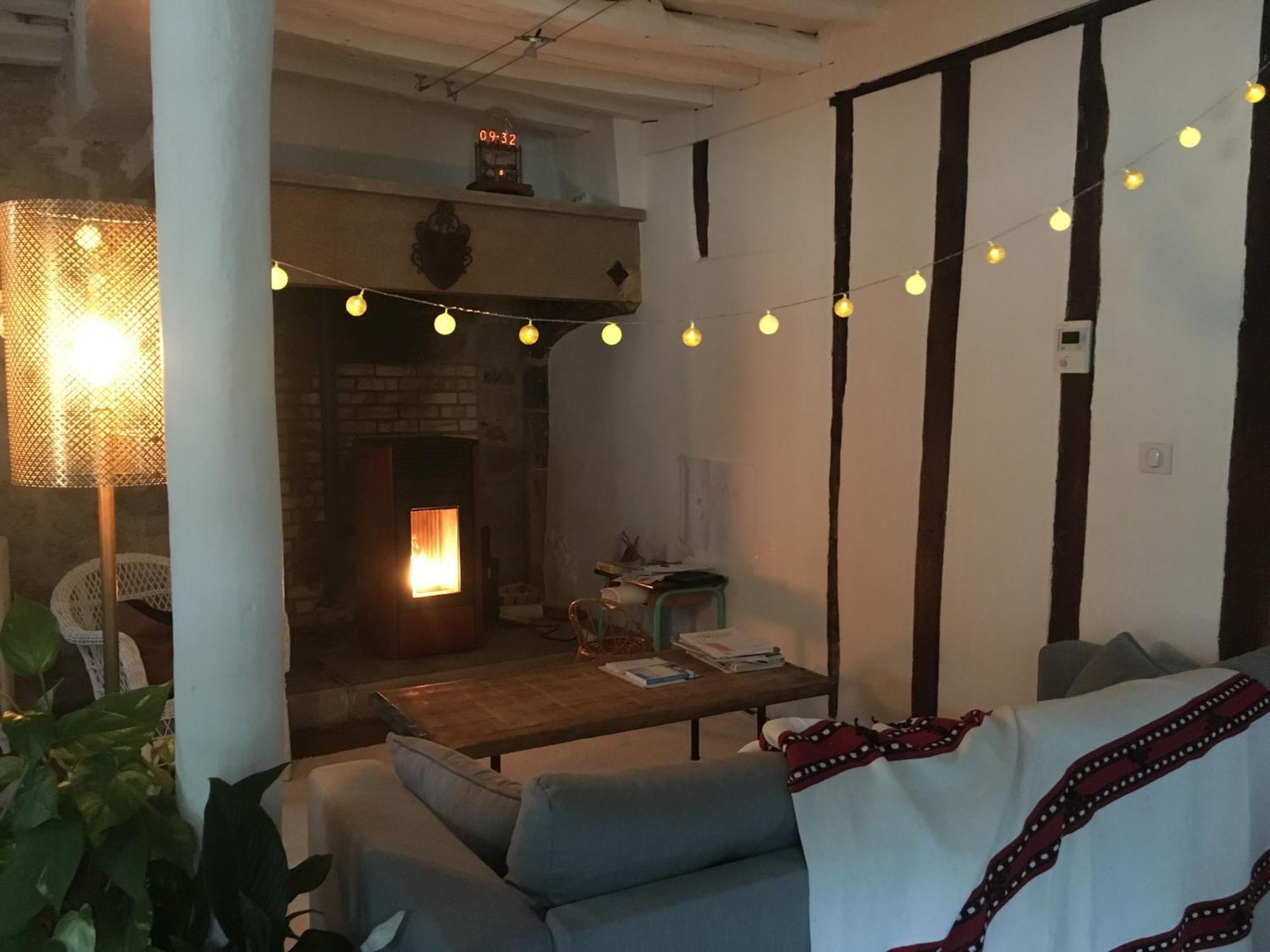 Вилла Grande Maison A Semur En Plein Coeur Historique Экстерьер фото